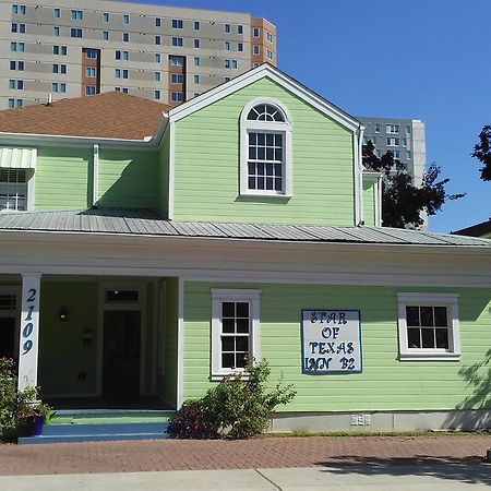 Star Of Texas Inn Building Two Austin Exteriör bild